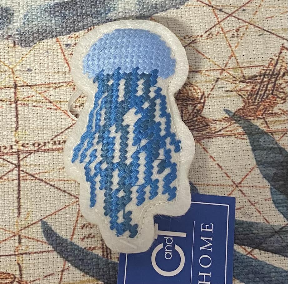 WOVEN C&F ORNAMENTS
