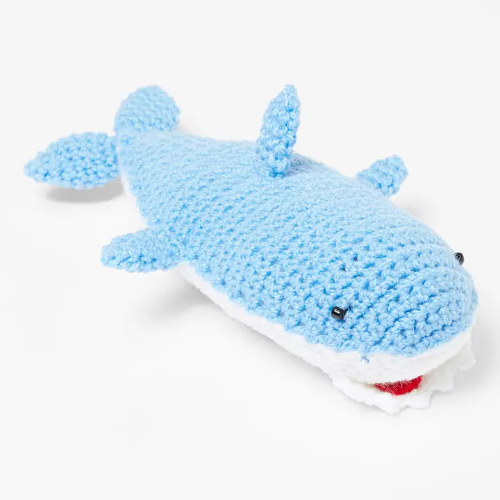 KNIT SHARK RATTLE