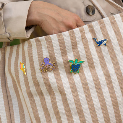 Whale Pin - Beach Gifts, Ocean gifts, Animal Gifts 