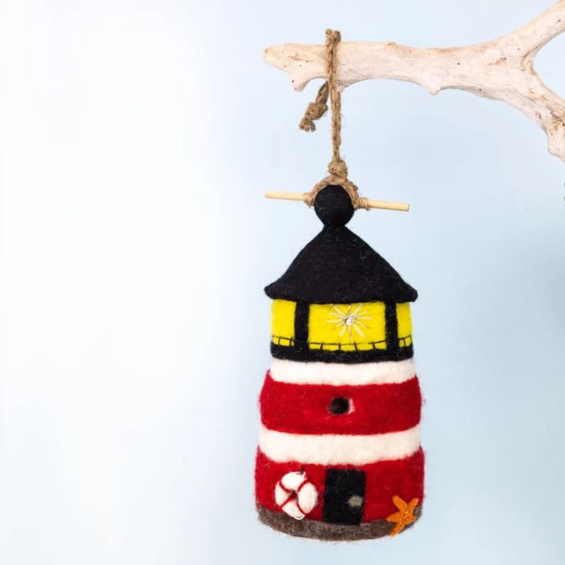 LIGHTHOUSE BIRDHOUSE
